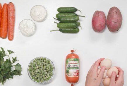 Необычный оливье с колбасой из индейки: свежий взгляд на классический салат