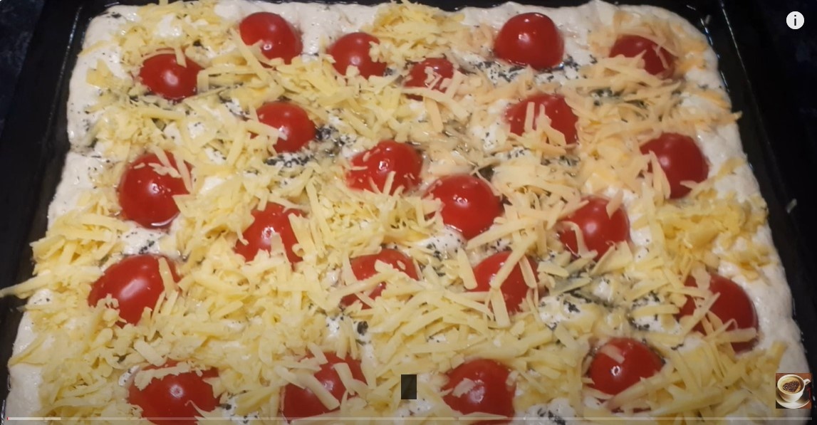 Нежная фокачча: невероятно простой рецепт итальянского хлеба