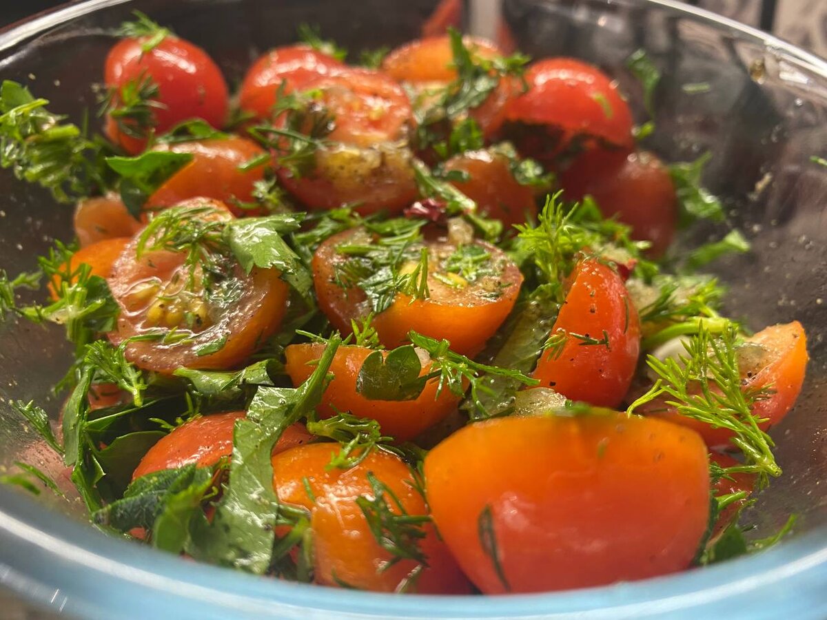 Ассортированная закуска из помидоров: идеальное угощение для любого стола