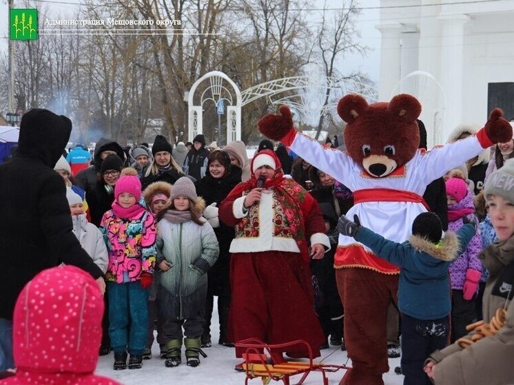 Масленица в Мещовске: народные гулянья и медведь на празднике