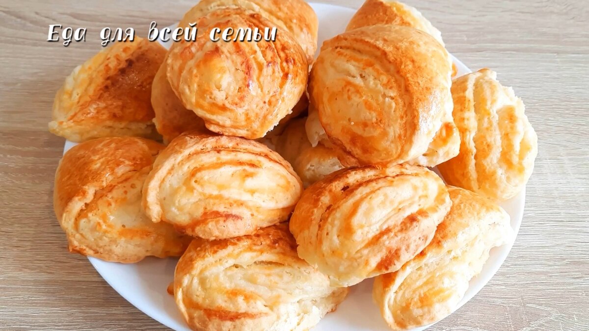 Нежное печенье с творожной начинкой на кефире