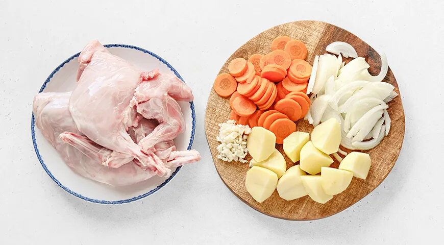 Вкусный кролик с картошкой в духовке: пошаговая инструкция