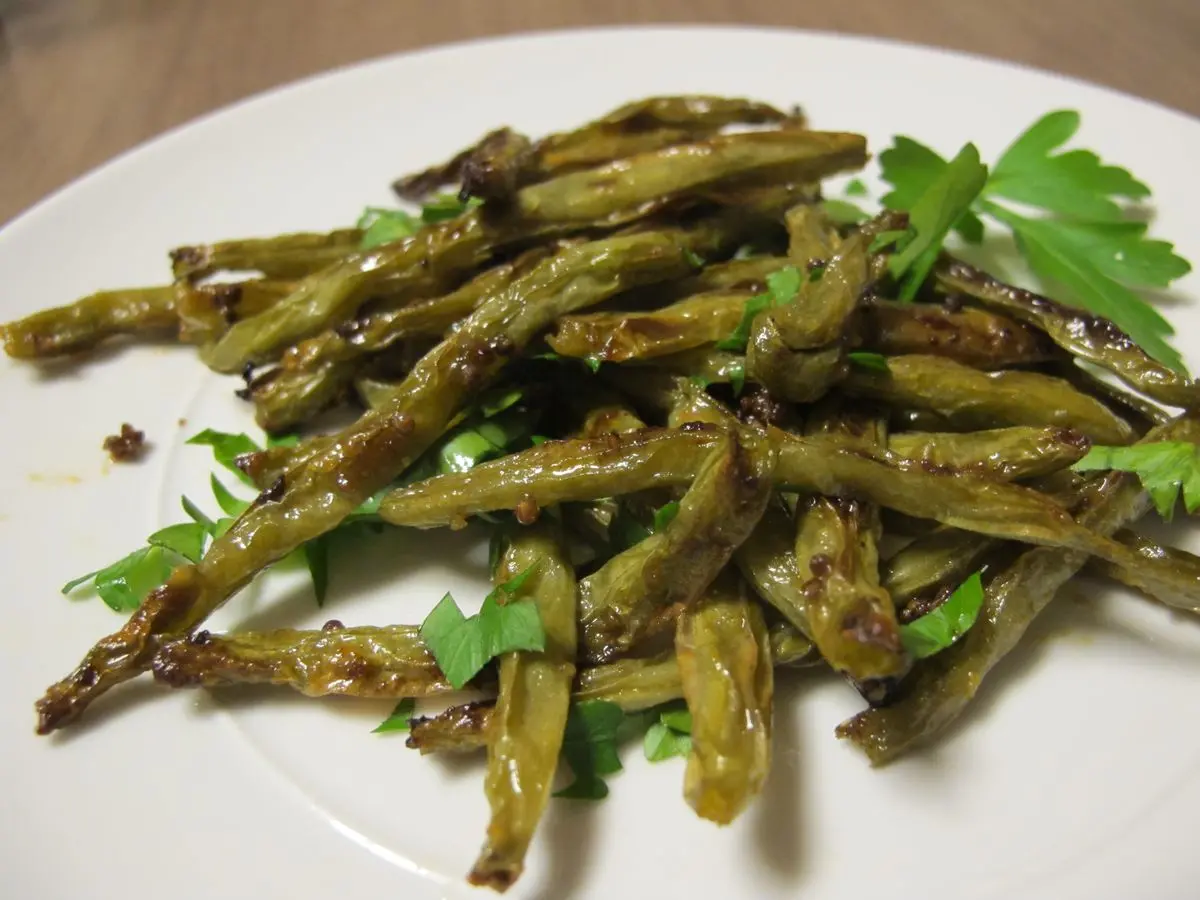 Запеченная зеленая фасоль: просто, быстро и вкусно