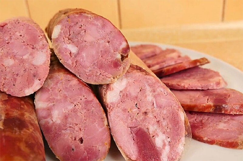 Простая домашняя колбаса: легкий рецепт для бутербродов