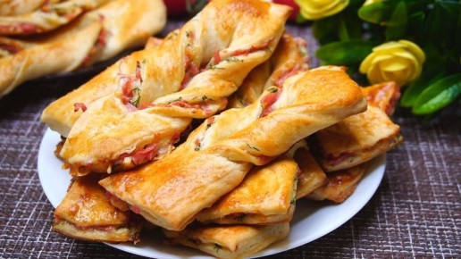 Непревзойденные слойки с сыром и колбасой: быстро, вкусно и просто