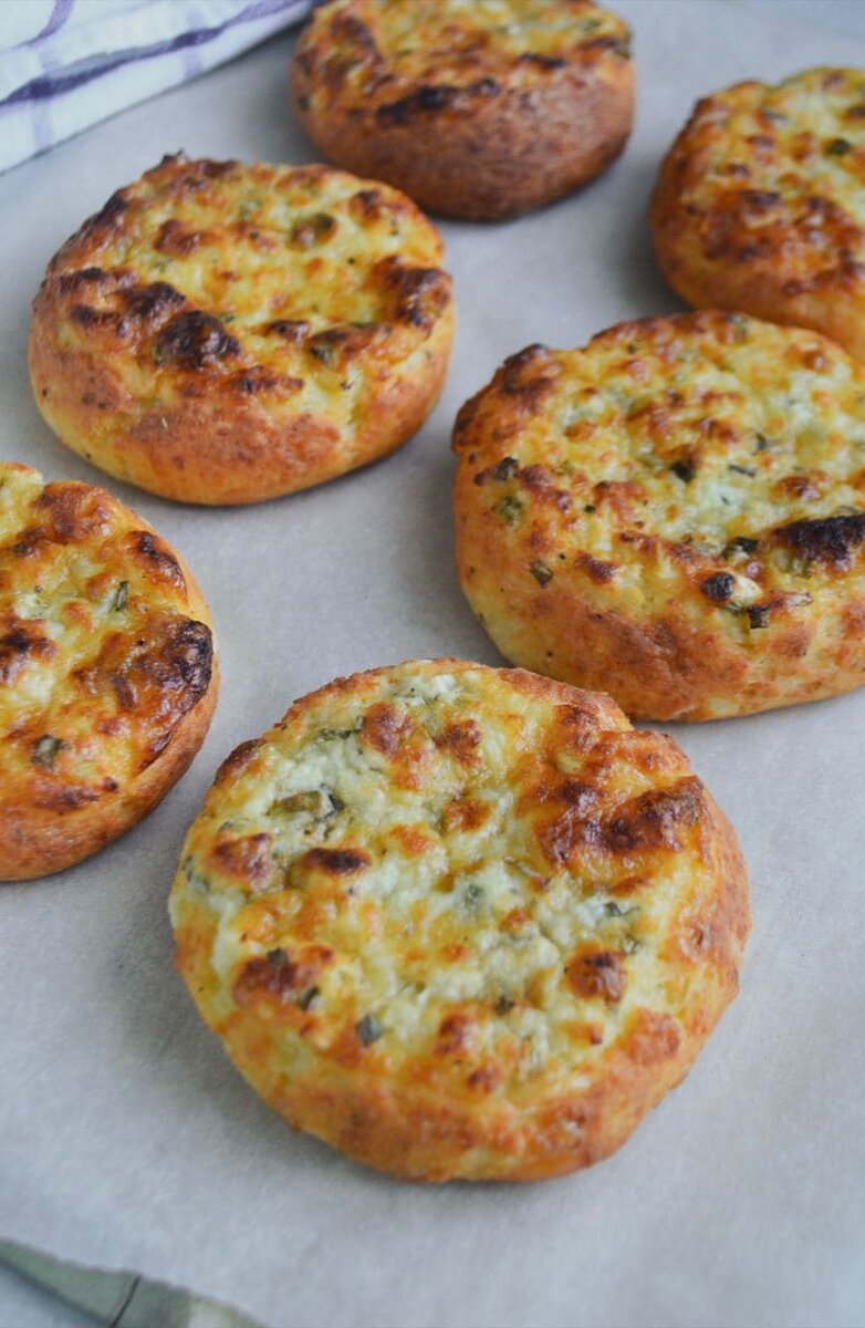 Сырно-чесночные булочки для здорового питания