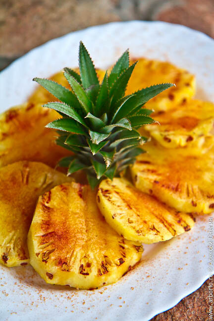 Незабываемый вкус: ананас на гриле, который стоит попробовать