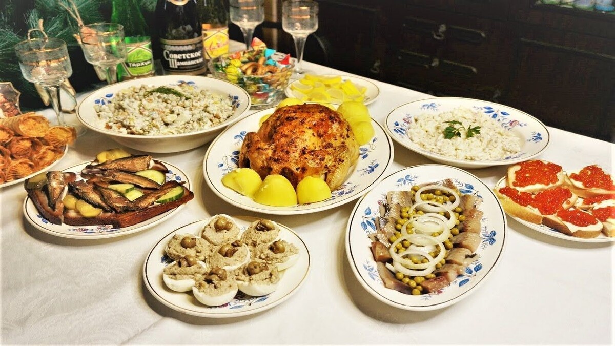 Забытая классика: пять советских салатов, которые стоит вернуть на праздничный стол