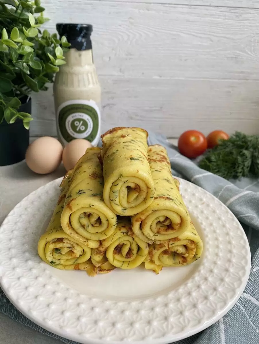 Нежные блины с творогом и зеленью: вкусный рецепт на каждый день