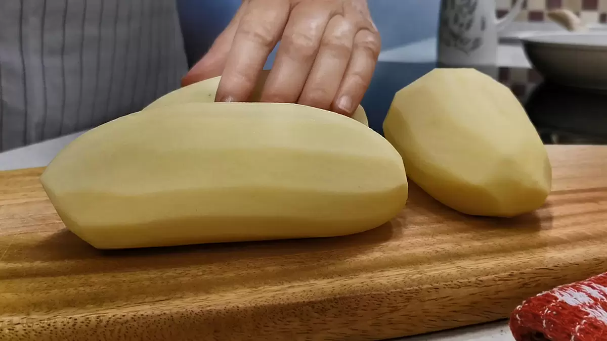 Новый способ приготовить картошку по-деревенски: легкость и вкус в каждом слое