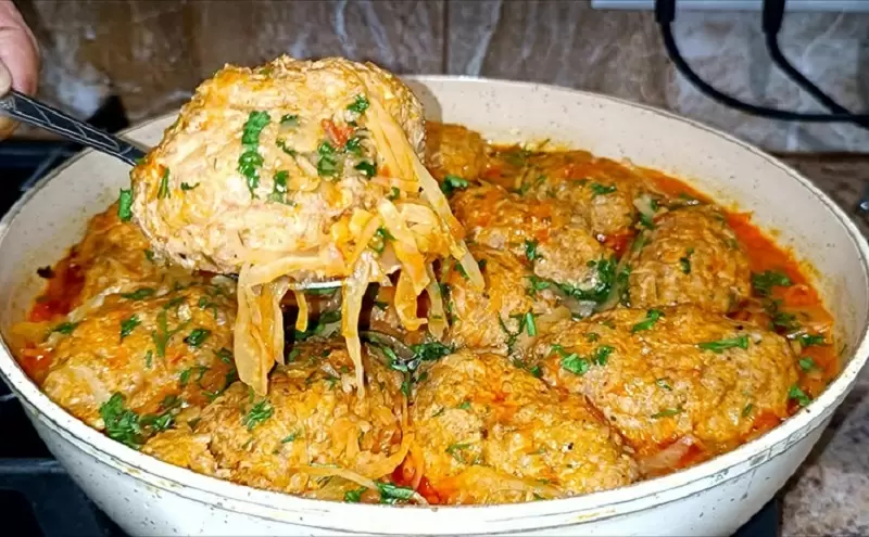 Ленивые голубцы на сковороде: просто, быстро и очень вкусно