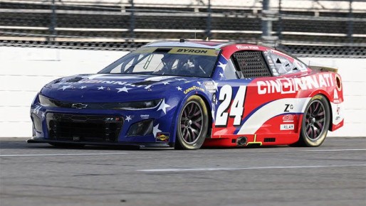 ������ ������ ������� ��������� ������ �� ����� NASCAR � ������������