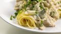 Нежный ужин: курица с брокколи в сливочном соусе