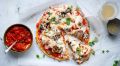 Ленивая пицца на батоне: быстро и вкусно на сковороде