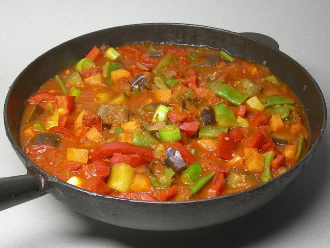 Овощное рагу: вкус, который согревает и радует